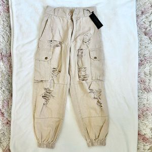 NWT Carmar cargo pants size 4